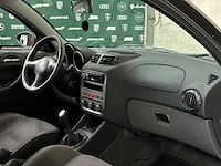 Alfa romeo 147 1.6 ts impression 105pk 2004, 09-ph-kf - afbeelding 18 van  35