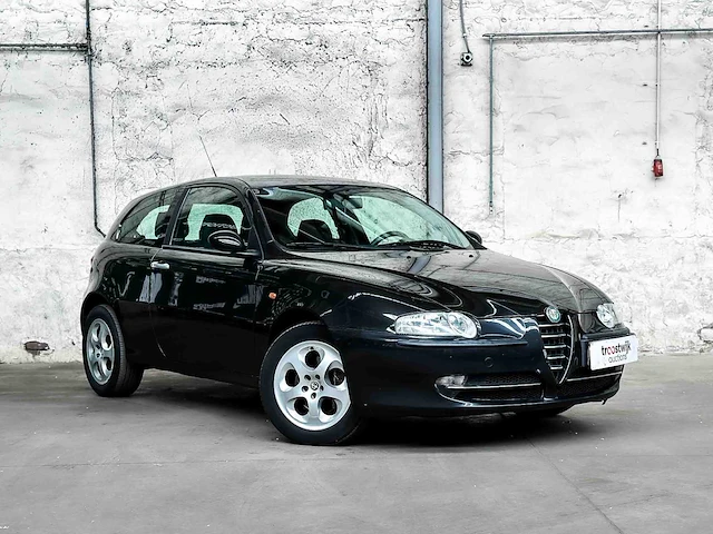 Alfa romeo 147 1.6 ts impression 105pk 2004, 09-ph-kf - afbeelding 31 van  35