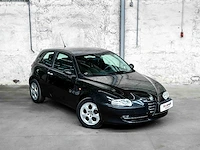 Alfa romeo 147 1.6 ts impression 105pk 2004, 09-ph-kf - afbeelding 32 van  35