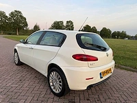Alfa romeo 147 1.6 ts veloce dist , 89-kbj-9 - afbeelding 10 van  15