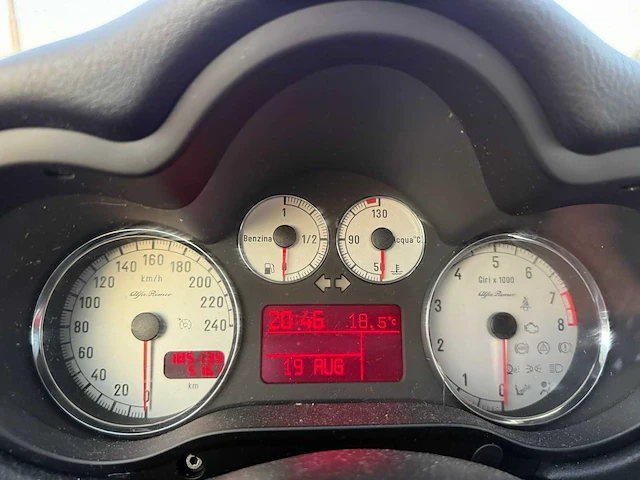 Alfa romeo 147 1.6 ts veloce dist , 89-kbj-9 - afbeelding 14 van  15