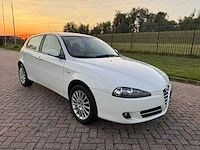 Alfa romeo 147 1.6 ts veloce dist , 89-kbj-9 - afbeelding 8 van  15