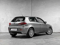 Alfa romeo 147 1.6 t.spark business 105pk 2007, 73-xd-zv - afbeelding 2 van  35