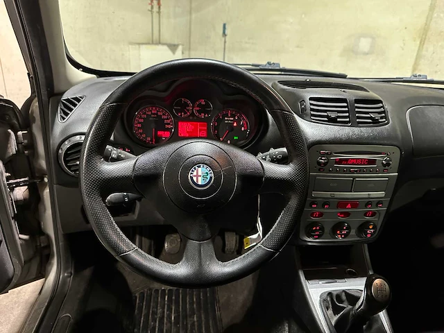 Alfa romeo 147 1.6 t.spark business 105pk 2007, 73-xd-zv - afbeelding 11 van  35