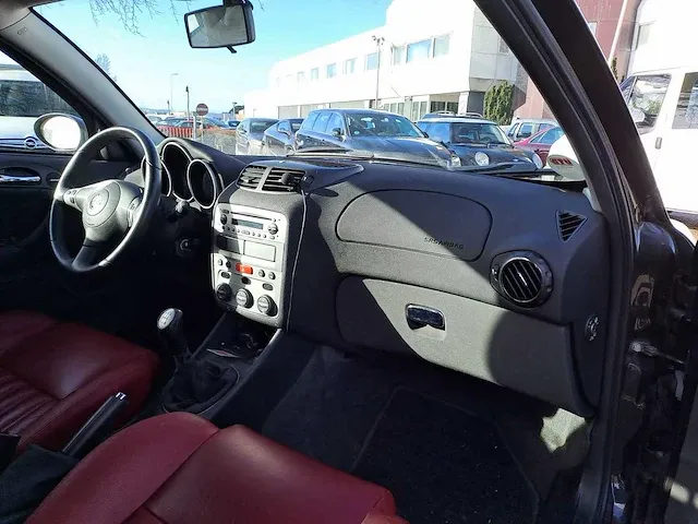 Alfa romeo 147 1.6 t.spark veloce edizione esclusiva, 25-pf-dt - afbeelding 2 van  21