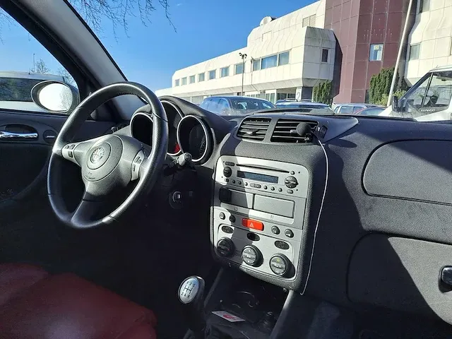 Alfa romeo 147 1.6 t.spark veloce edizione esclusiva, 25-pf-dt - afbeelding 9 van  21