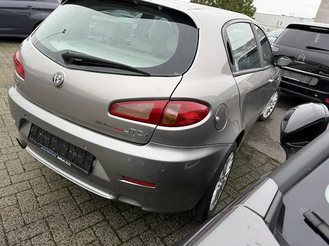 Alfa romeo 147, 2007 - afbeelding 10 van  16