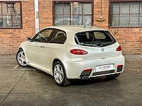 Alfa romeo 147 gta 3.2 v6 250pk 2005 -youngtimer- - afbeelding 8 van  39