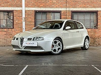 Alfa romeo 147 gta 3.2 v6 250pk 2005 -youngtimer- - afbeelding 1 van  39