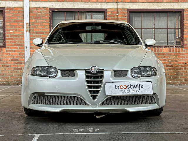 Alfa romeo 147 gta 3.2 v6 250pk 2005 -youngtimer- - afbeelding 35 van  39