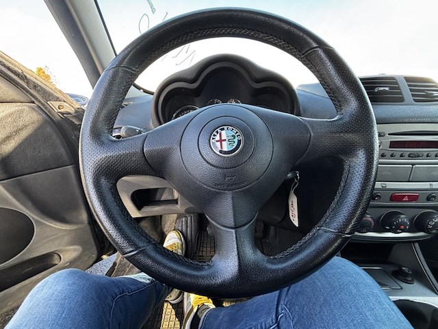 Alfa romeo 147 ts,2008 - afbeelding 8 van  28