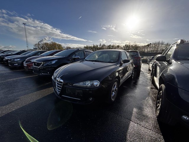 Alfa romeo 147 ts,2008 - afbeelding 1 van  28