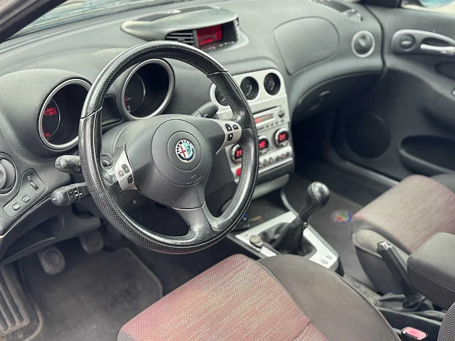 Alfa romeo 156 2.0 jts progression 94-jp-pl - afbeelding 2 van  17