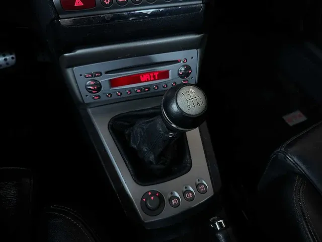 Alfa romeo 156 gta 3.2 v6 250pk 2003 -youngtimer- - afbeelding 33 van  62
