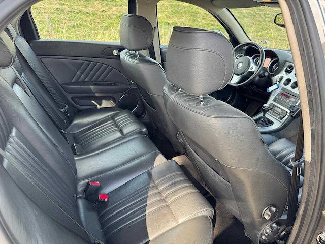 Alfa romeo 159 2.2 jts business leder 22-gjp-9 - afbeelding 2 van  18