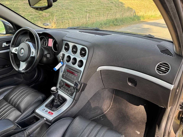 Alfa romeo 159 2.2 jts business leder 22-gjp-9 - afbeelding 17 van  18