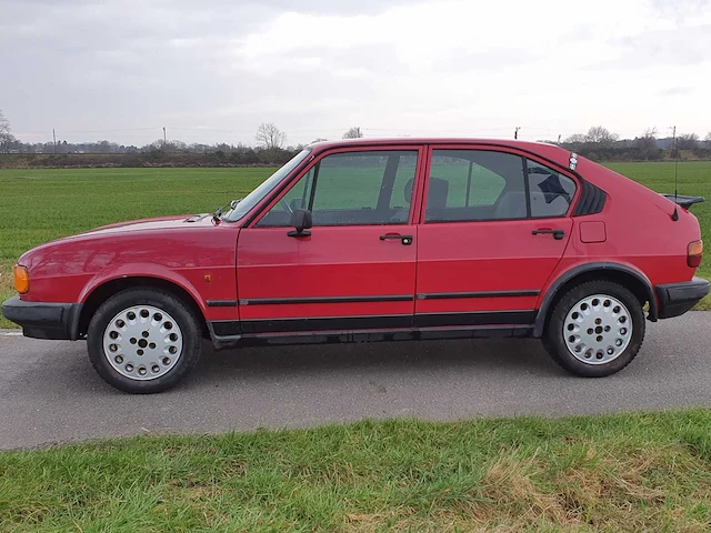 Alfa romeo alfasud 1.3 sc , hfs-26-p - afbeelding 1 van  10