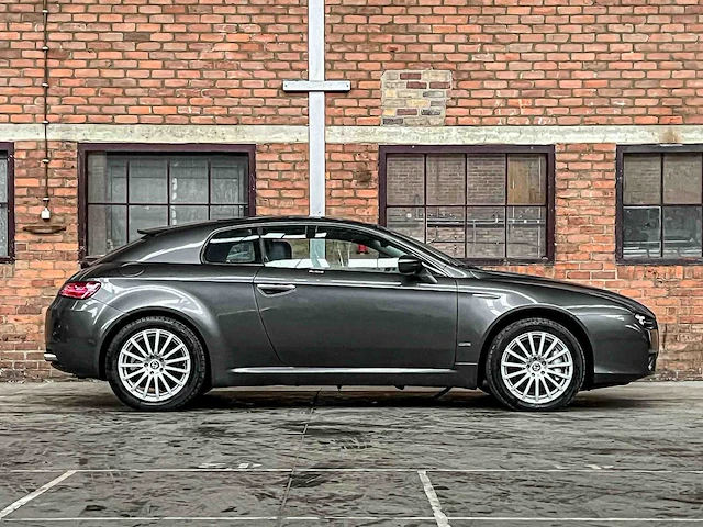 Alfa romeo brera 3.2 jts v6 q4 sky window 2007 youngtimer - afbeelding 36 van  38