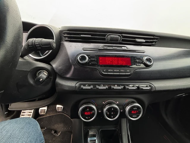 Alfa romeo giuletta, 2012 - afbeelding 5 van  30