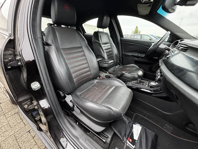Alfa romeo giuletta, 2012 - afbeelding 14 van  30