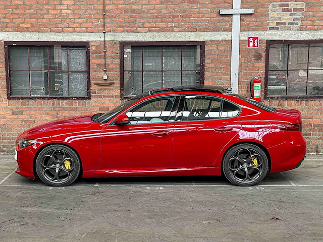 Alfa romeo giulia 2.0 280pk 2023 - afbeelding 10 van  49