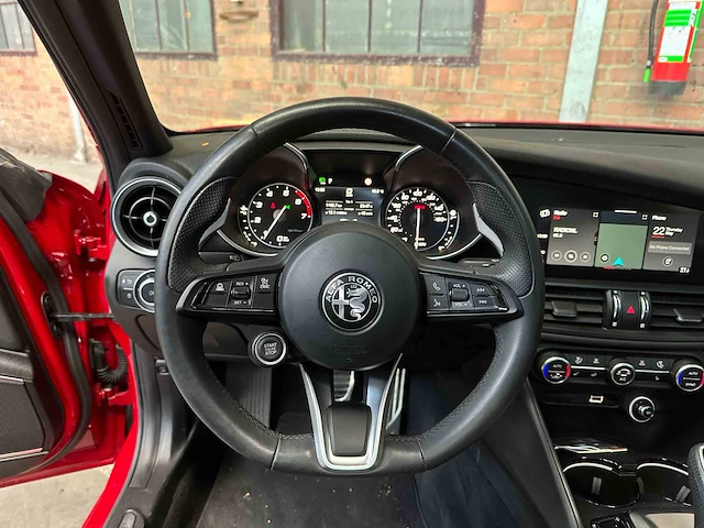 Alfa romeo giulia 2.0 280pk 2023 - afbeelding 13 van  49