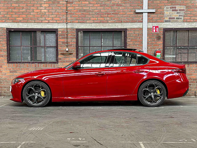 Alfa romeo giulia 2.0 280pk 2023 - afbeelding 9 van  49