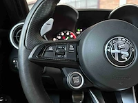 Alfa romeo giulia 2.0 280pk 2023 - afbeelding 16 van  49