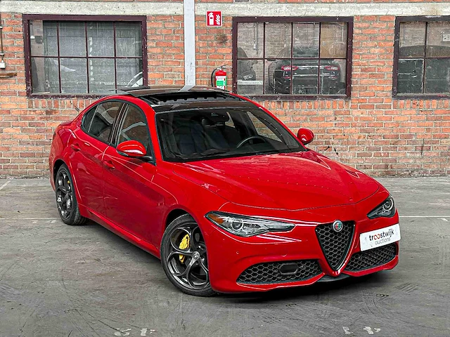Alfa romeo giulia 2.0 280pk 2023 - afbeelding 48 van  49