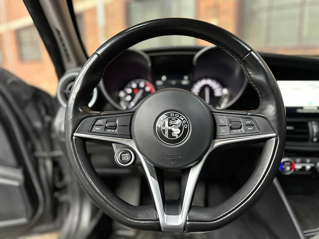 Alfa romeo giulia 2.0 t awd veloce 280pk 2019, jdk-05-s - afbeelding 27 van  66