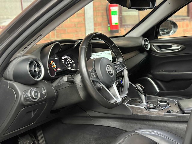 Alfa romeo giulia 2.0 t awd veloce repetti b4 + gepantserd 280pk 2019, jdk-05-s - afbeelding 31 van  66
