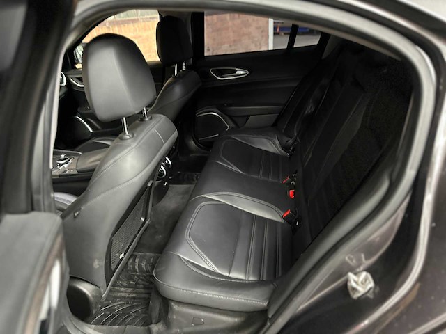Alfa romeo giulia 2.0 t awd veloce repetti b4 + gepantserd 280pk 2019, jdk-05-s - afbeelding 42 van  66