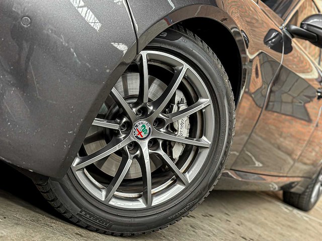 Alfa romeo giulia 2.0 t awd veloce repetti b4 + gepantserd 280pk 2019, jdk-05-s - afbeelding 34 van  66