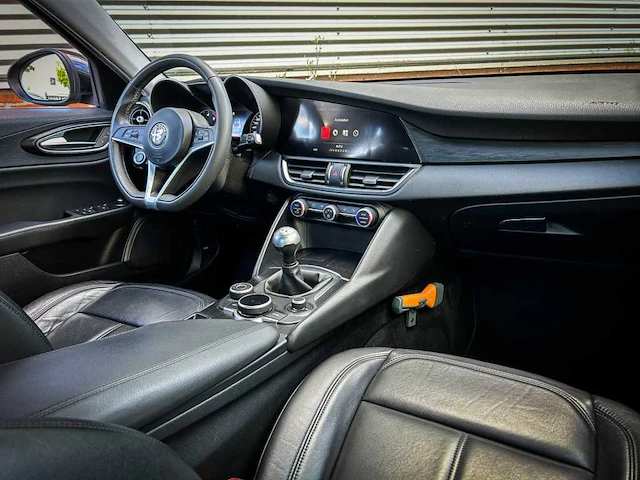 Alfa romeo giulia 2.2, nr-232-r - afbeelding 6 van  11