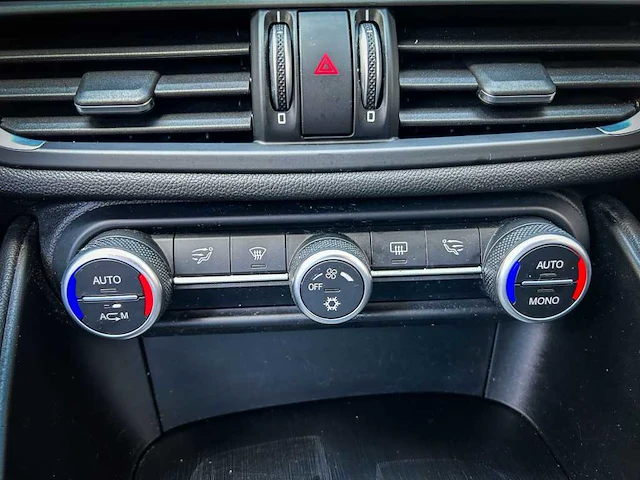 Alfa romeo giulia 2.2, nr-232-r - afbeelding 8 van  11