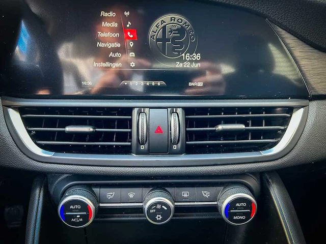 Alfa romeo giulia 2.2, nr-232-r - afbeelding 9 van  11