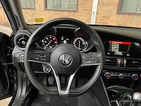 Alfa romeo giulia 2.2 super 150pk 2018 (origineel-nl), rn-969-g - afbeelding 10 van  42