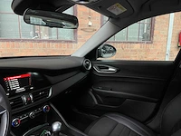 Alfa romeo giulia 2.2 super 150pk 2018 (origineel-nl), rn-969-g - afbeelding 11 van  42