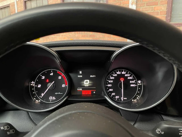 Alfa romeo giulia 2.2 super 150pk 2018 (origineel-nl), rn-969-g - afbeelding 18 van  42