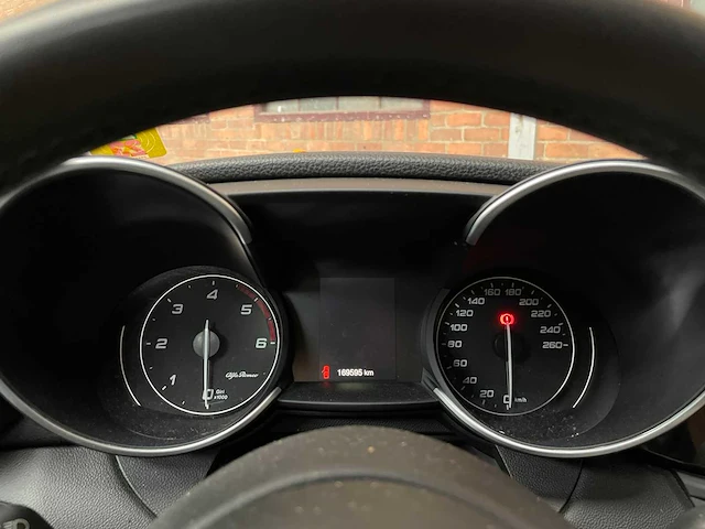 Alfa romeo giulia 2.2 super 150pk 2018 (origineel-nl), rn-969-g - afbeelding 19 van  42