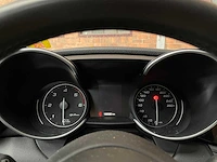 Alfa romeo giulia 2.2 super 150pk 2018 (origineel-nl), rn-969-g - afbeelding 19 van  42