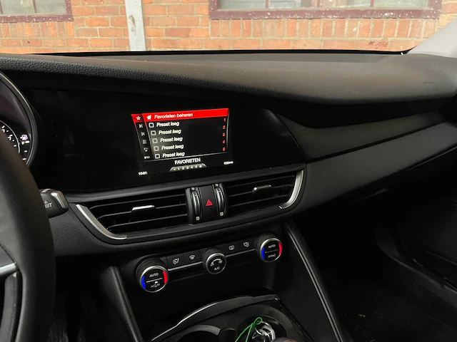 Alfa romeo giulia 2.2 super 150pk 2018 (origineel-nl), rn-969-g - afbeelding 21 van  42
