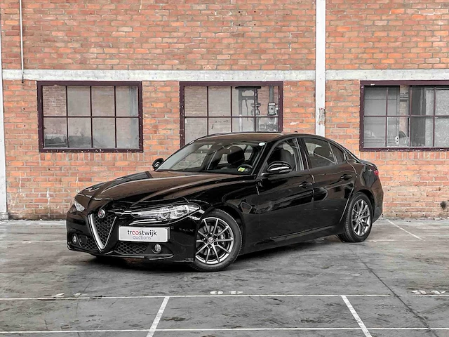 Alfa romeo giulia 2.2 super 150pk 2018 (origineel-nl), rn-969-g - afbeelding 12 van  42