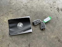 Alfa romeo giulia 2.2 super 150pk 2018 (origineel-nl), rn-969-g - afbeelding 37 van  42
