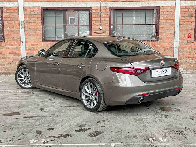 Alfa romeo giulia 2.2 super 179pk 2017, rp-249-p - afbeelding 11 van  56