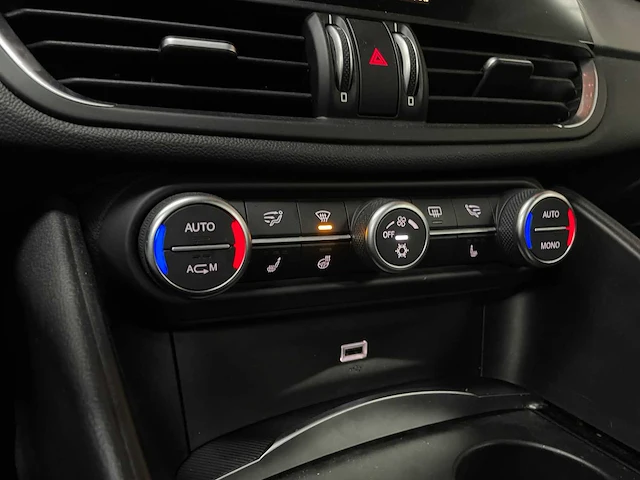 Alfa romeo giulia 2.2 super 179pk 2017, rp-249-p - afbeelding 27 van  56