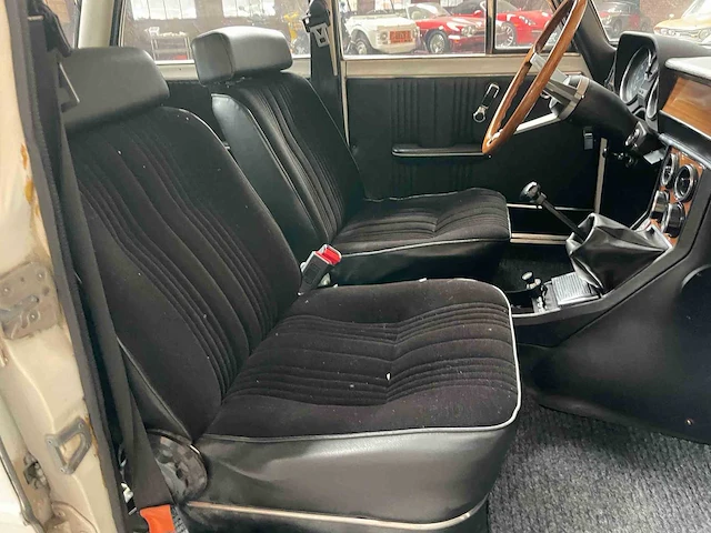 Alfa romeo giulia nuova super 1600 1.6 1979 (origineel-nl + 3e eigenaar), hz-05-bv - afbeelding 20 van  28