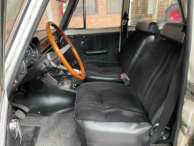 Alfa romeo giulia nuova super 1600 1.6 1979 (origineel-nl + 3e eigenaar), hz-05-bv - afbeelding 13 van  28