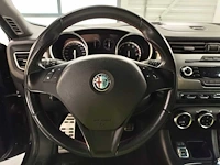 Alfa romeo giulietta - 1.4 t distinctive , ; 57-pgr-2 - afbeelding 17 van  19