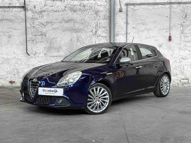Alfa romeo giulietta 1.4 t distinctive 170pk 2011, 12-rrr-7 - afbeelding 1 van  40